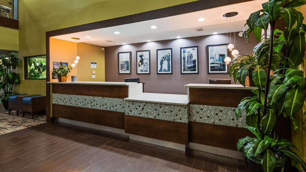Best Western Plus Mcdonough Inn & Suites Екстер'єр фото