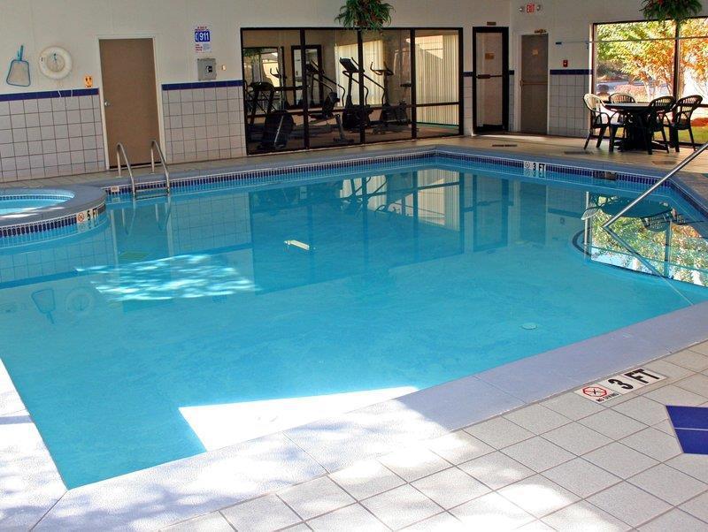 Best Western Plus Mcdonough Inn & Suites Зручності фото